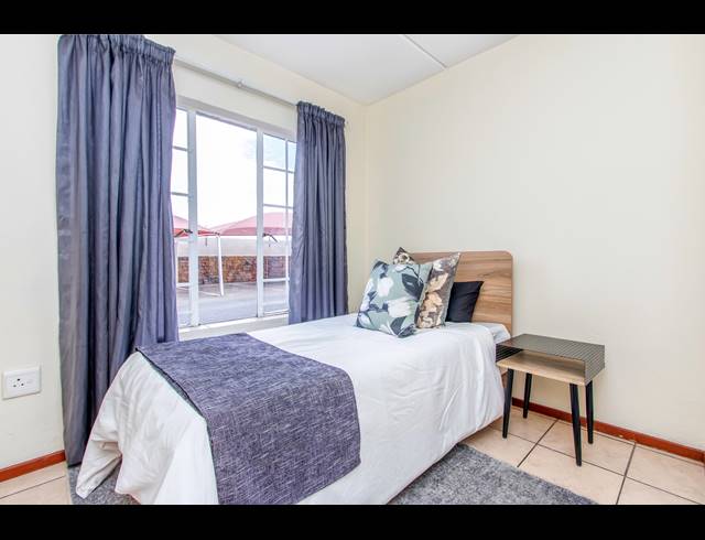 2 BEDROOM APARTMENT FOR SALE IN COMET